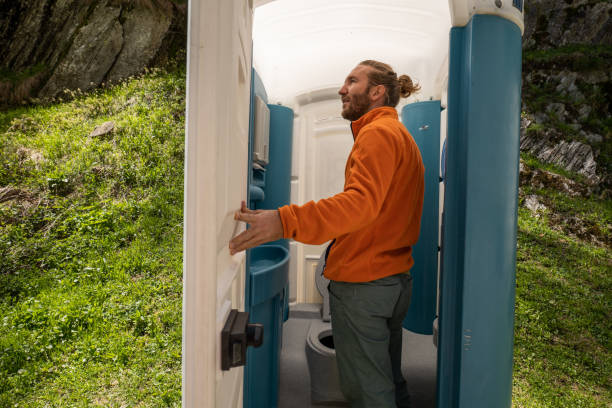 Portable Toilet Options We Offer in Black Hammock, FL